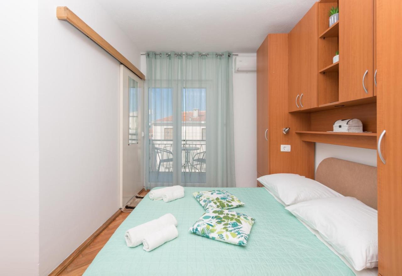Apartments Dalmato Макарська Екстер'єр фото
