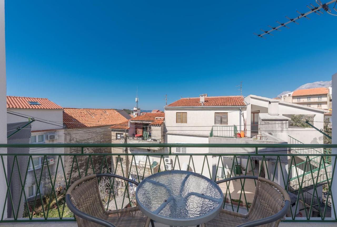 Apartments Dalmato Макарська Екстер'єр фото