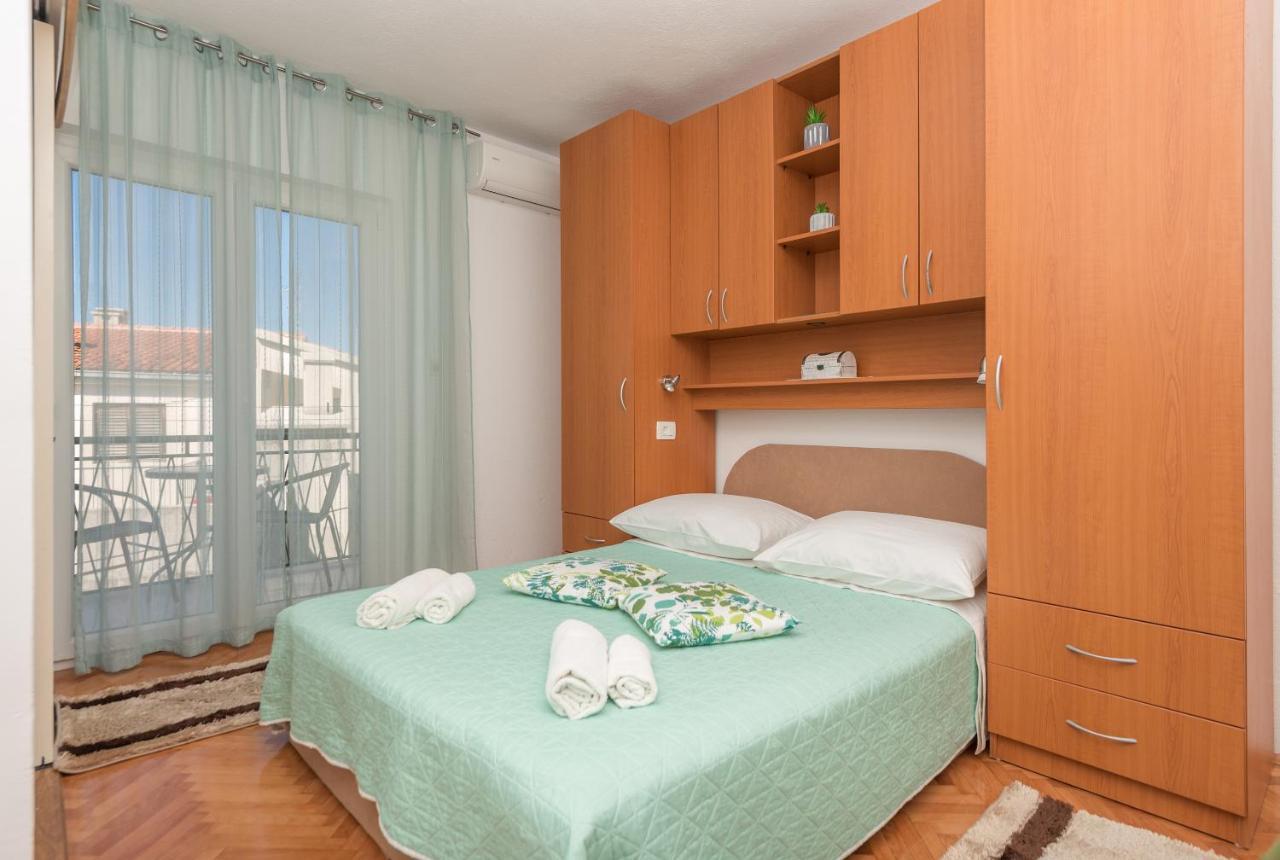 Apartments Dalmato Макарська Екстер'єр фото