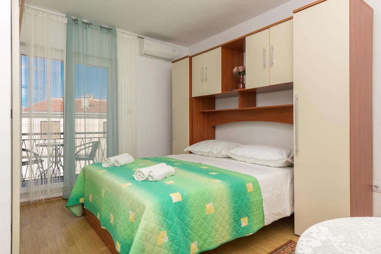 Apartments Dalmato Макарська Екстер'єр фото