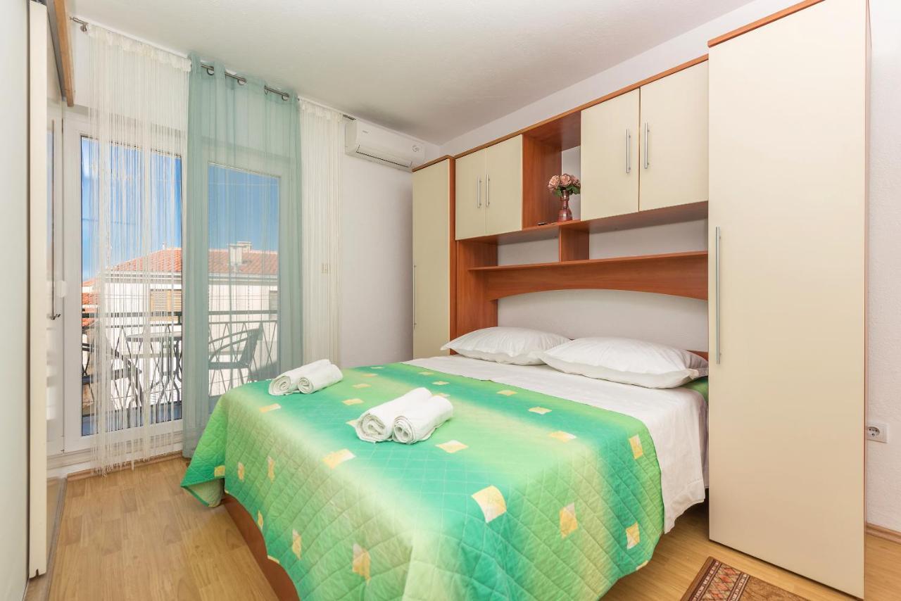 Apartments Dalmato Макарська Екстер'єр фото